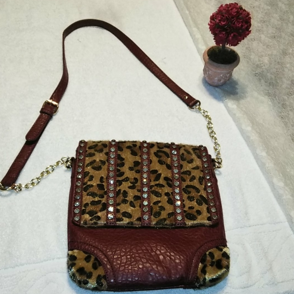 Leopard 🐆☀️ Bling Studded Crossbody 💙